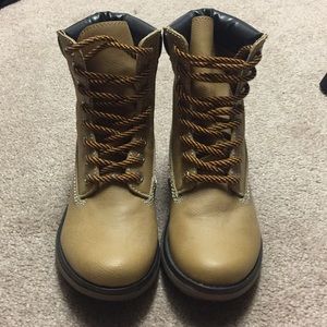 Steve Madden construction boots